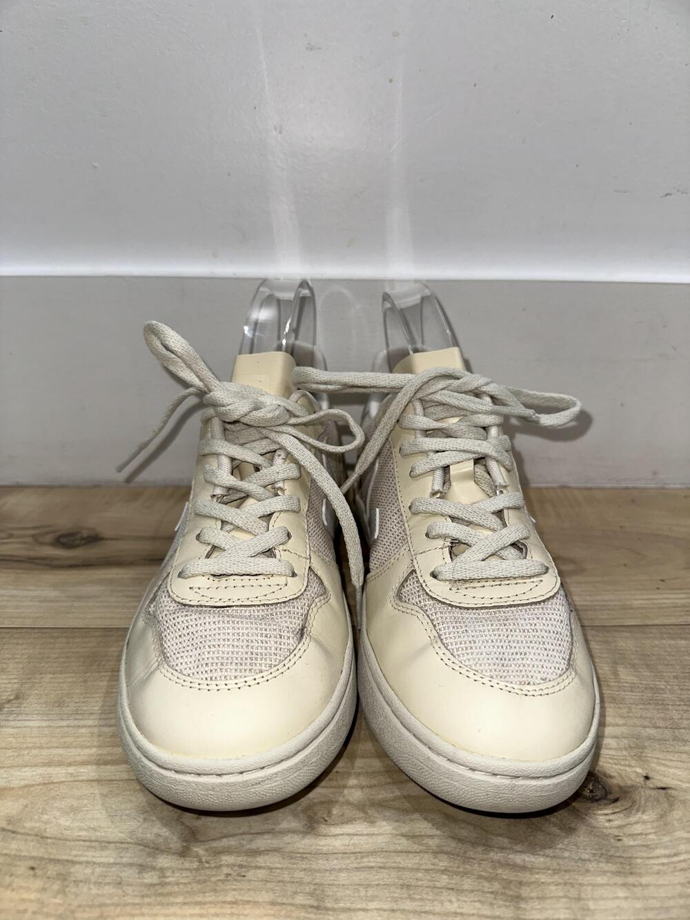 Veja Shoes Womens Size 8 Beige Mesh Low Top Lace Up Sneakers Brazil Casual
